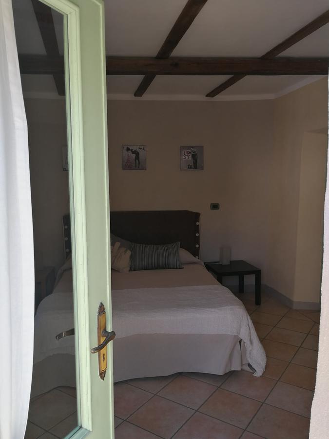 Locanda Montecarlo Lesegno Bagian luar foto