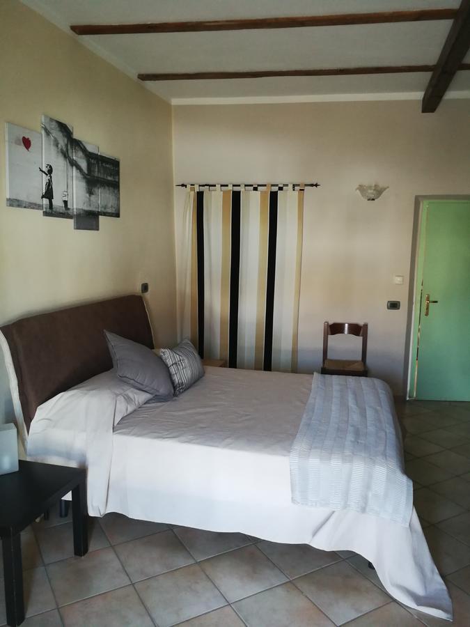 Locanda Montecarlo Lesegno Bagian luar foto