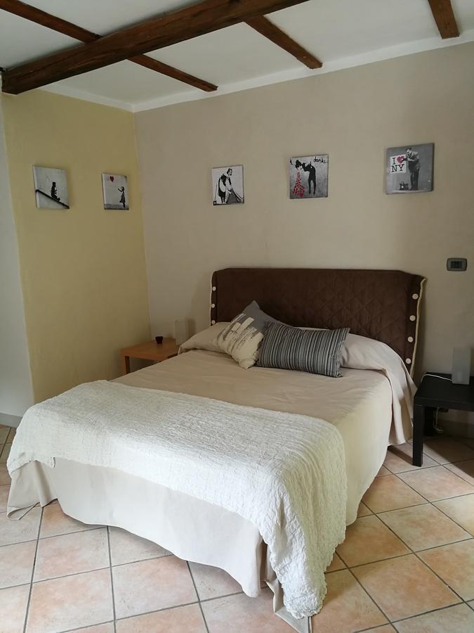 Locanda Montecarlo Lesegno Bagian luar foto